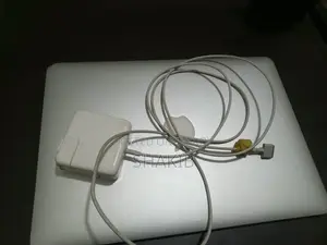 Laptop Apple MacBook Air 4GB Intel Core i5 SSD 128GB