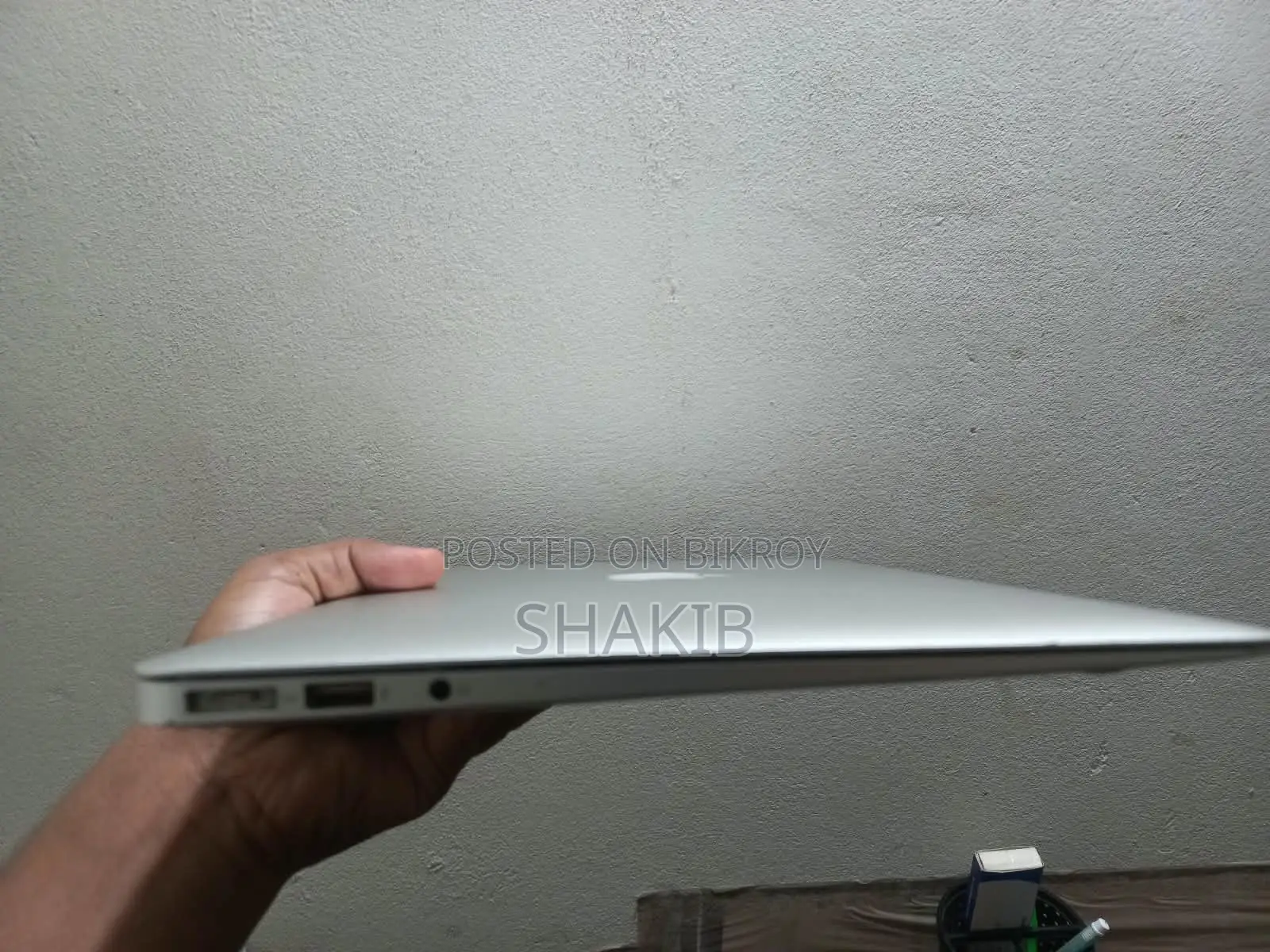 Laptop Apple MacBook Air 4GB Intel Core i5 SSD 128GB