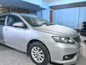 টয়োটা অ্যালিয়ন ২০১৫ সিলভার