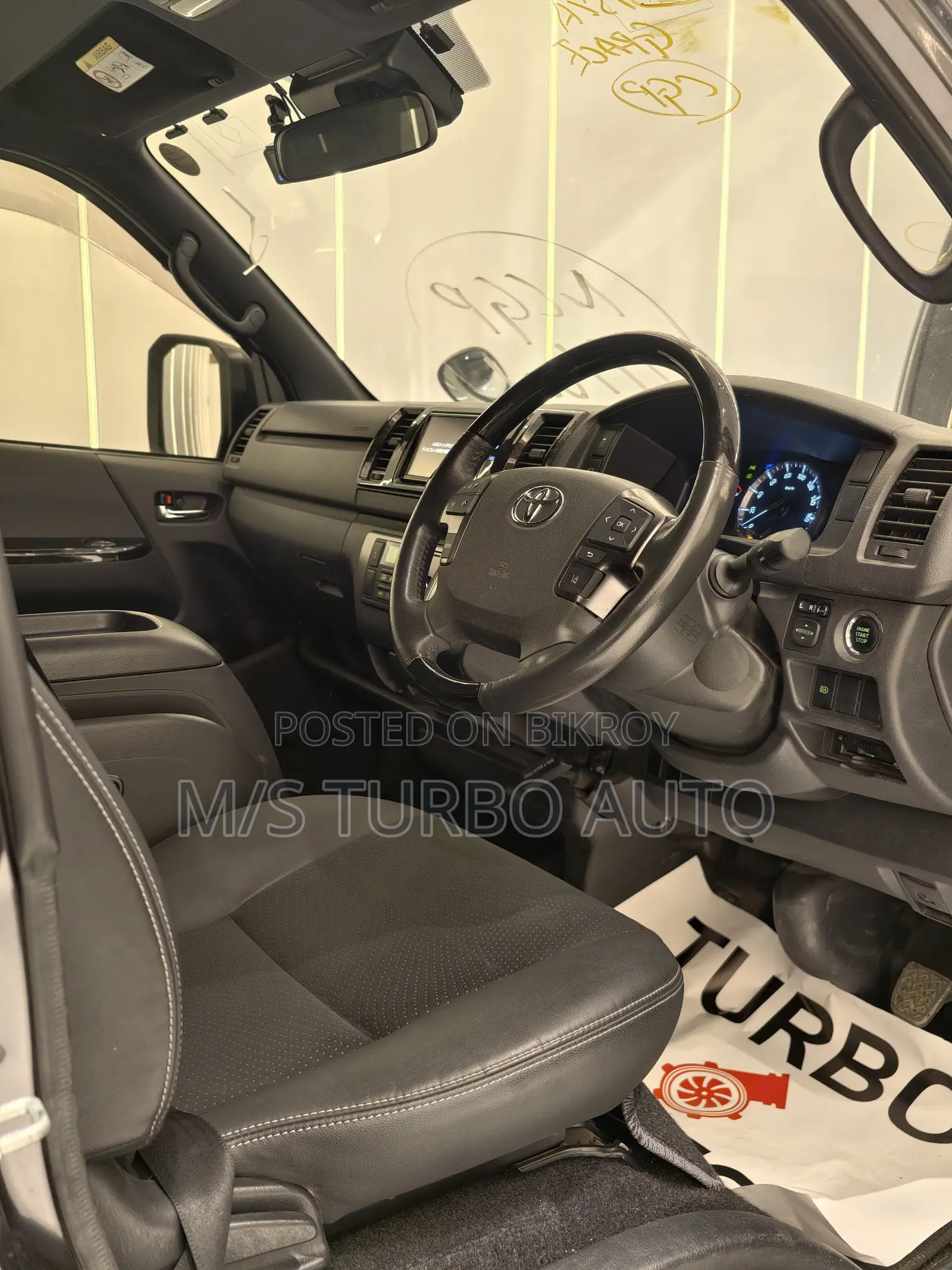 Toyota HiAce 2021 Grey