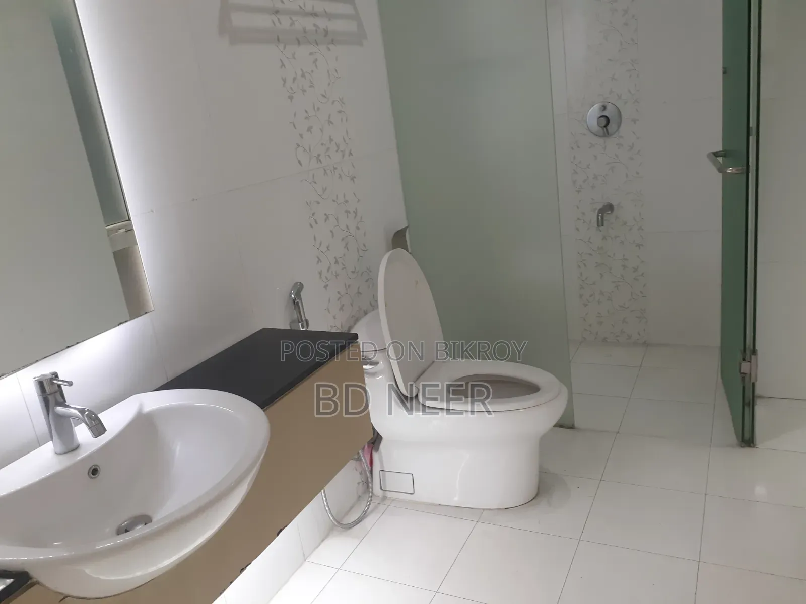 4-Bedroom Apartment in Gulshan for Rent