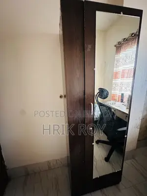 One Part Full Mirror Almirah