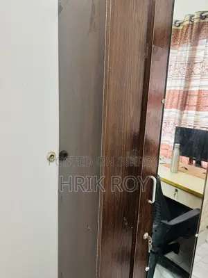 One Part Full Mirror Almirah