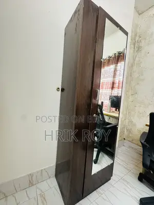 One Part Full Mirror Almirah
