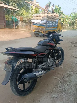 বাজাজ পালসার ১৫০ ২০১৯ কালো