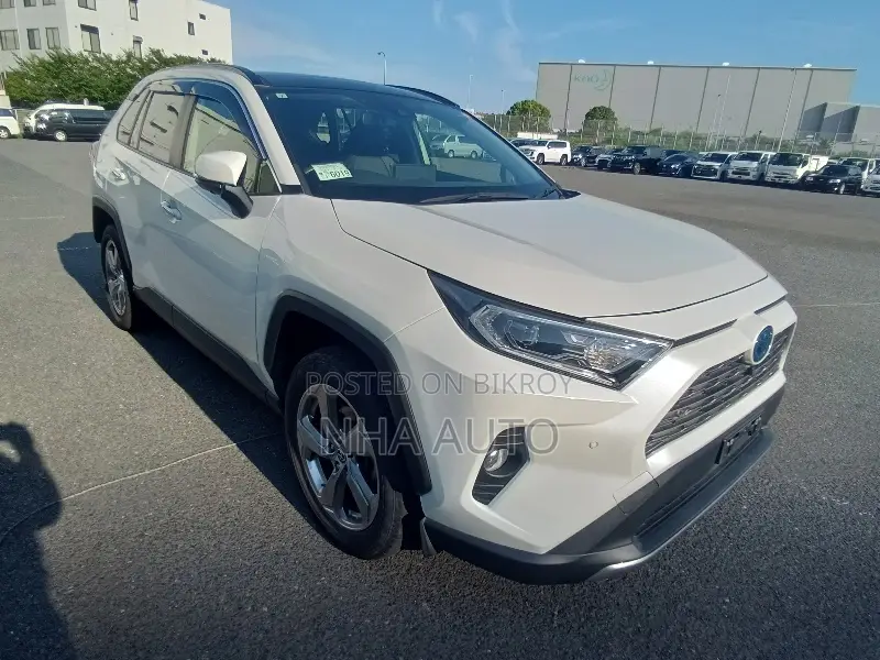 Toyota RAV4 2021 Pearl