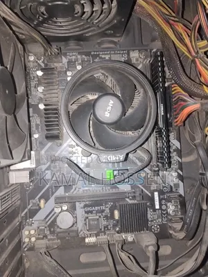 Desktop Computer 8GB AMD Ryzen 3 SSD 256GB