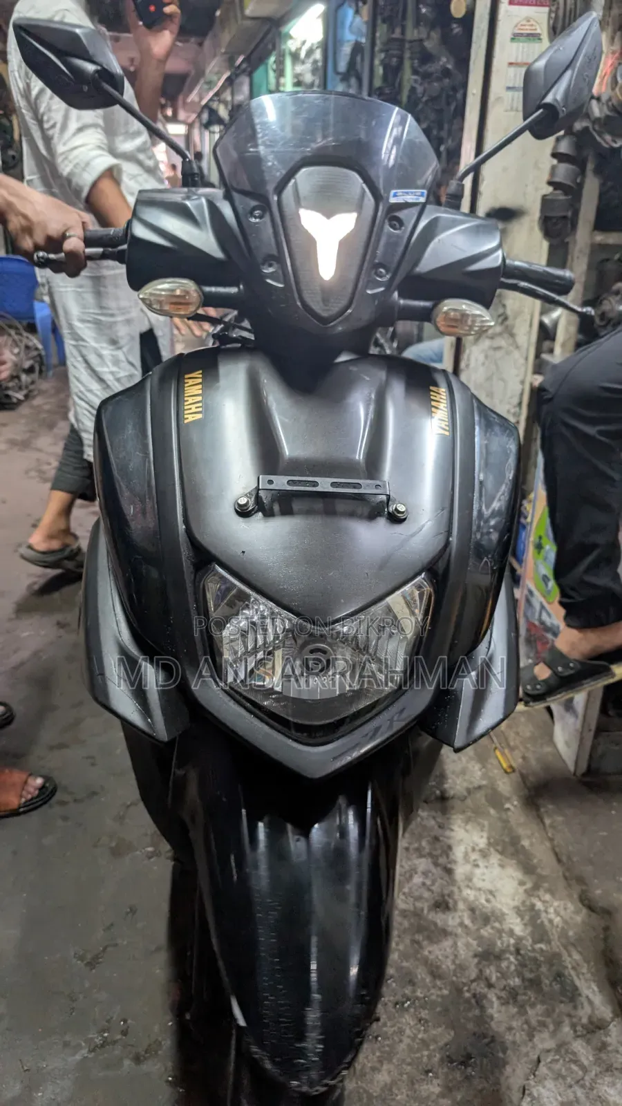Yamaha 2021 Black