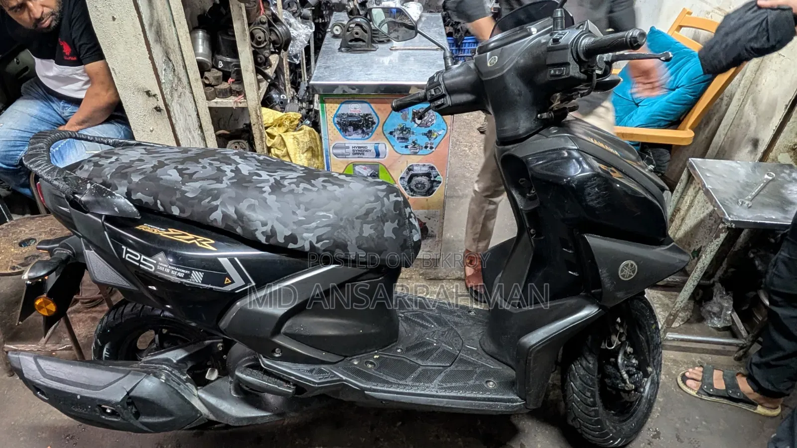 Yamaha 2021 Black