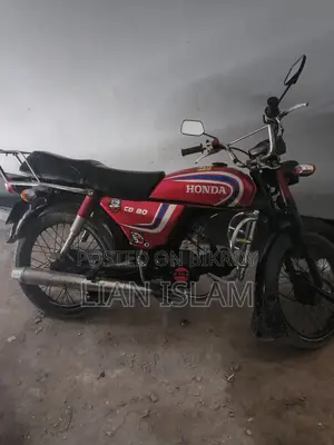হোন্ডা ২০০৩ লাল