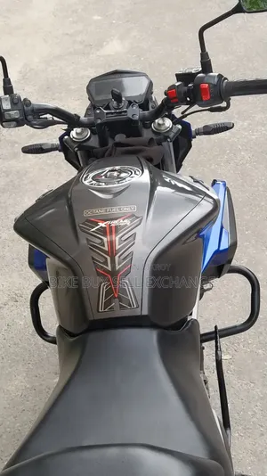 হিরো এক্সট্রিম ১২৫আর ২০২৪ নীল
