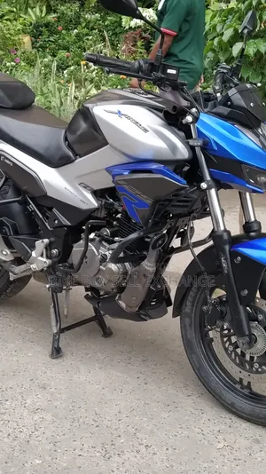 হিরো এক্সট্রিম ১২৫আর ২০২৪ নীল