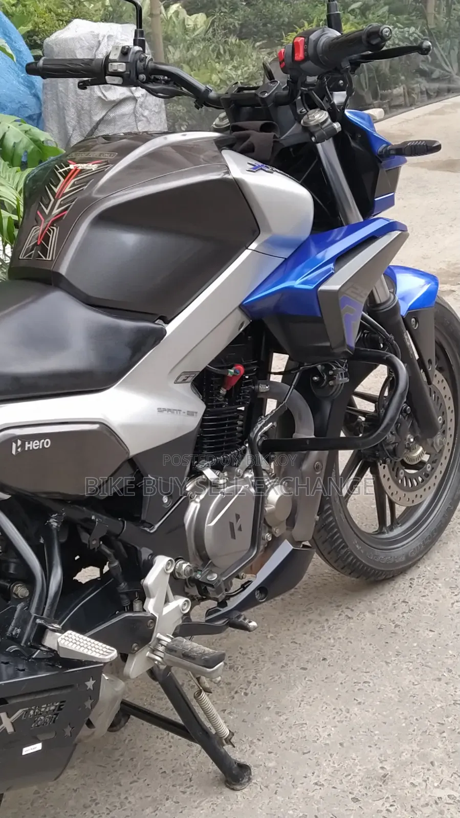 হিরো এক্সট্রিম ১২৫আর ২০২৪ নীল