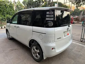 টয়োটা সিয়েন্তা ১.৫ এফডব্লিউডি ২০১২ হোয়াইট