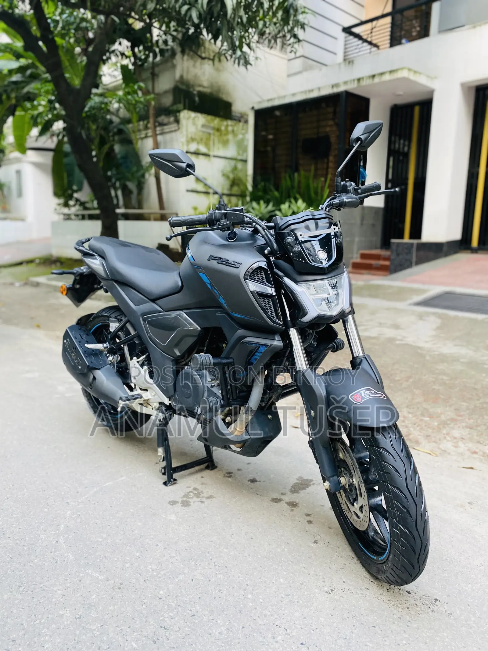 ইয়ামাহা এফজেডএস ভি৪ ২০২৬ কালো