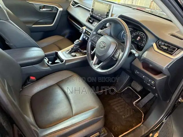 Toyota RAV4 2021 Black