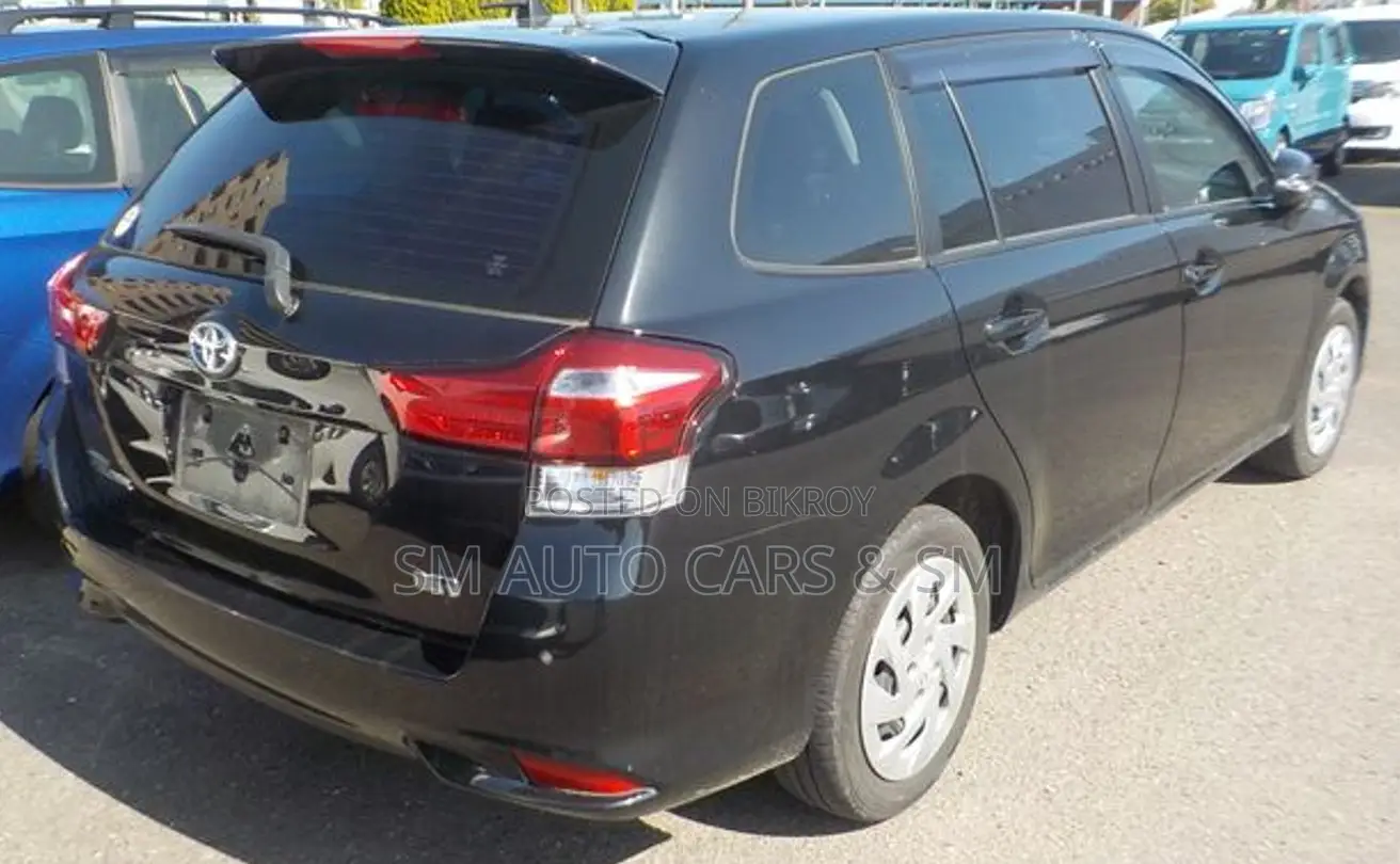Toyota Corolla Fielder 2021 Black