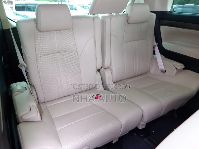 Toyota Alphard 2022 Pearl