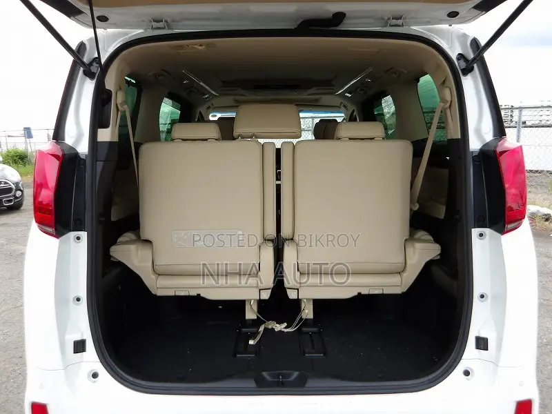 Toyota Alphard 2022 Pearl