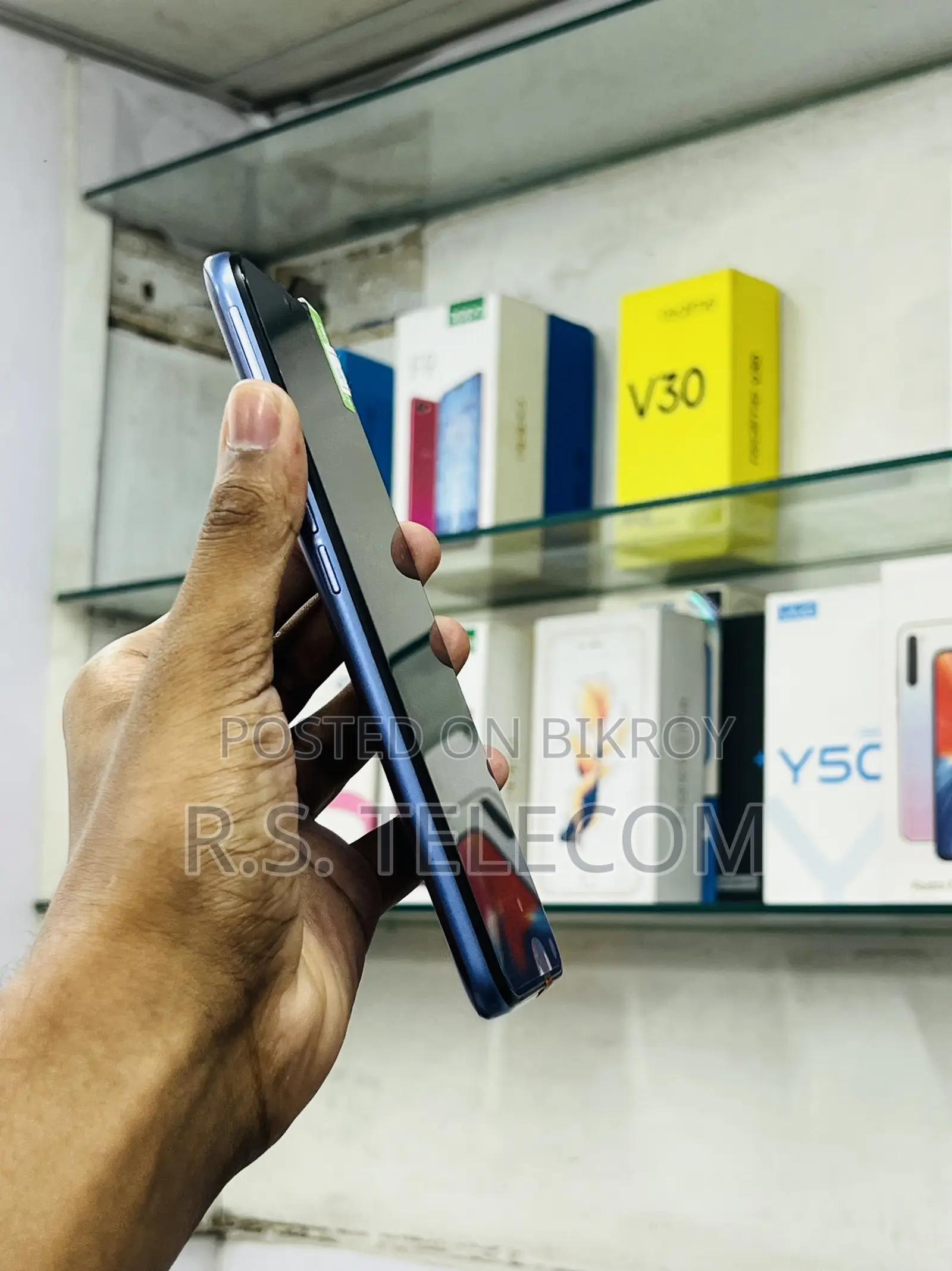 New Realme V11s 5G 128 GB Purple