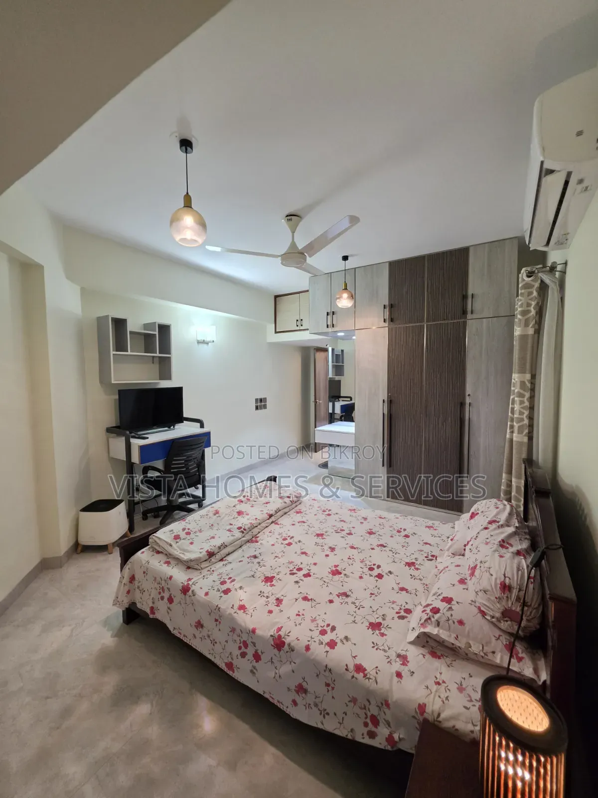 Furnished 3-bedroom Apartment in Southeast Palace, Gulshan for rent