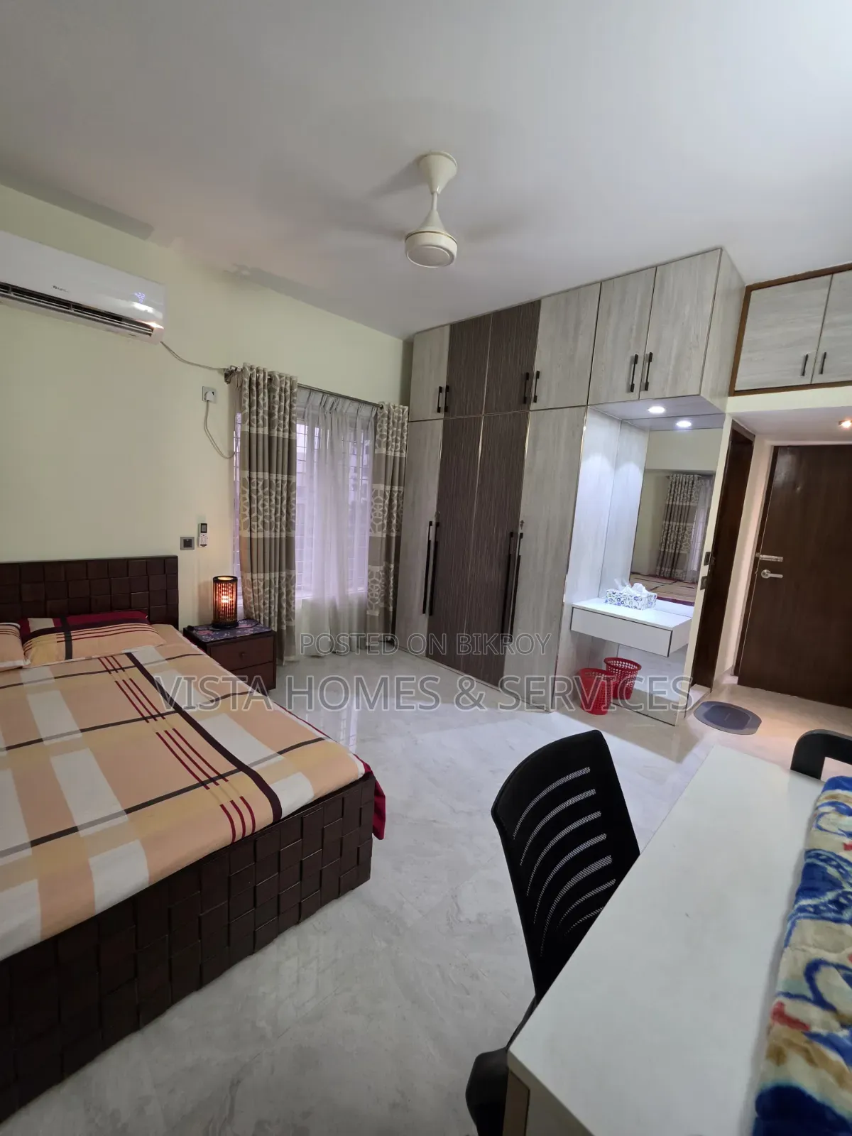 Furnished 3-bedroom Apartment in Southeast Palace, Gulshan for rent