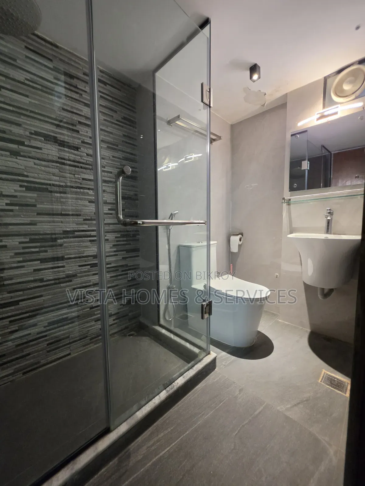 Furnished 3-bedroom Apartment in Southeast Palace, Gulshan for rent