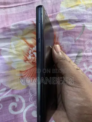Lava 8 GB Black