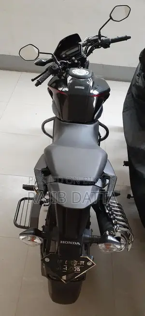 হোন্ডা এক্স-ব্লেড ১৬০ ২০২২ কালো