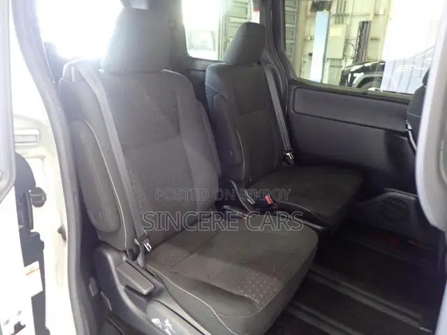 Toyota Noah 2021 Pearl