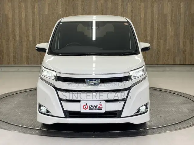 Toyota Noah 2021 Pearl