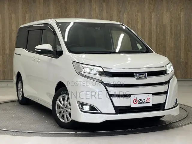 Toyota Noah 2021 Pearl