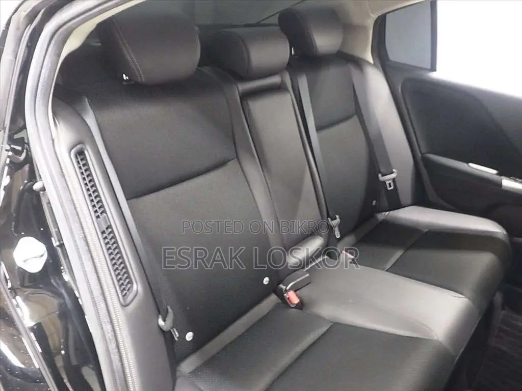 Honda Grace 2017 Black