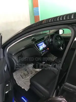 Honda Grace 2017 Black