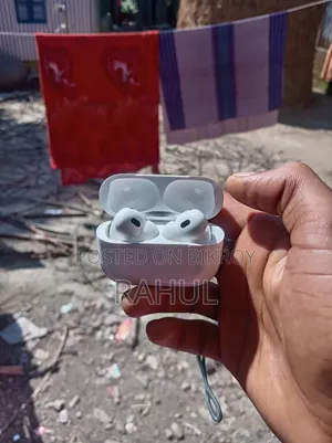 Apple Bluetooth Earbuds