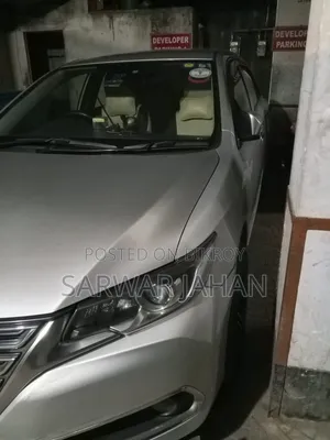 Toyota Premio 2016 Silver