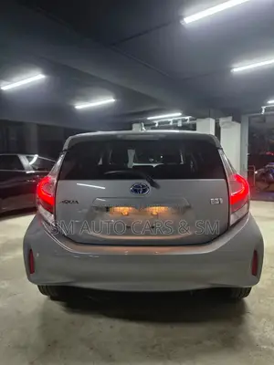 Toyota Aqua 2021 Gray