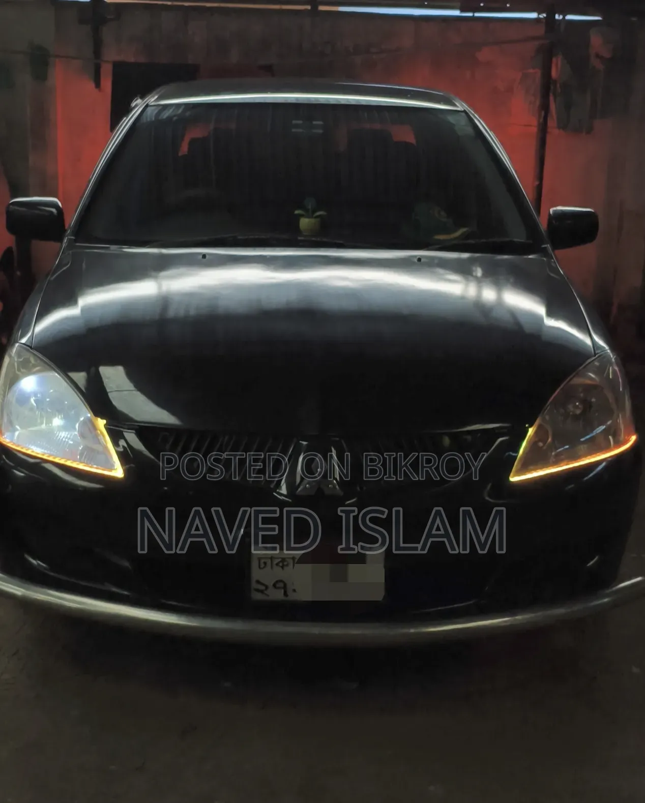 মিতসুবিশি ল্যান্সার ২০০৪ ব্ল্যাক