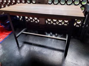 টেবিল এবং বেঞ্চ