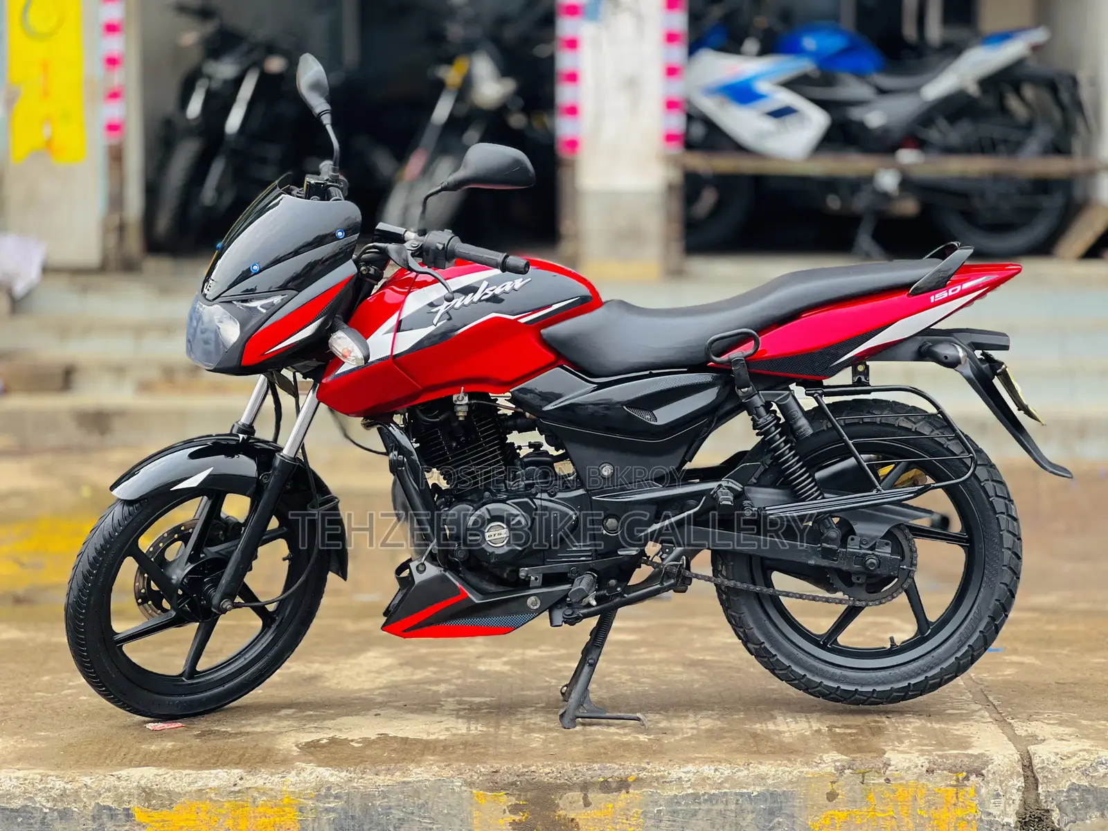 Bajaj Pulsar 150 2014 Red