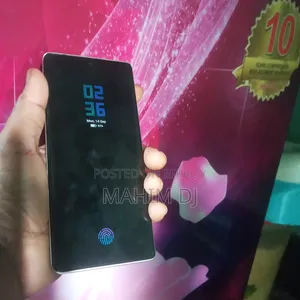New Helio 100 256 GB Gold
