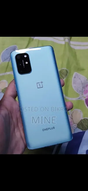 ওয়ানপ্লাস এইটি ২৫৬ জিবি ব্লু