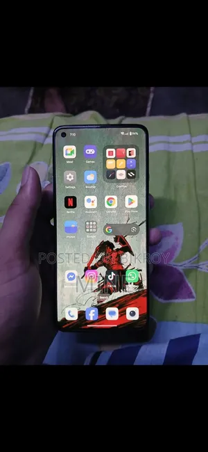 ওয়ানপ্লাস এইটি ২৫৬ জিবি ব্লু