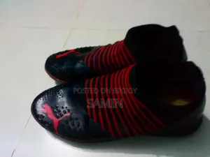 পুমা টিএফ ফুটবল বুট – ব্ল্যাক রেড