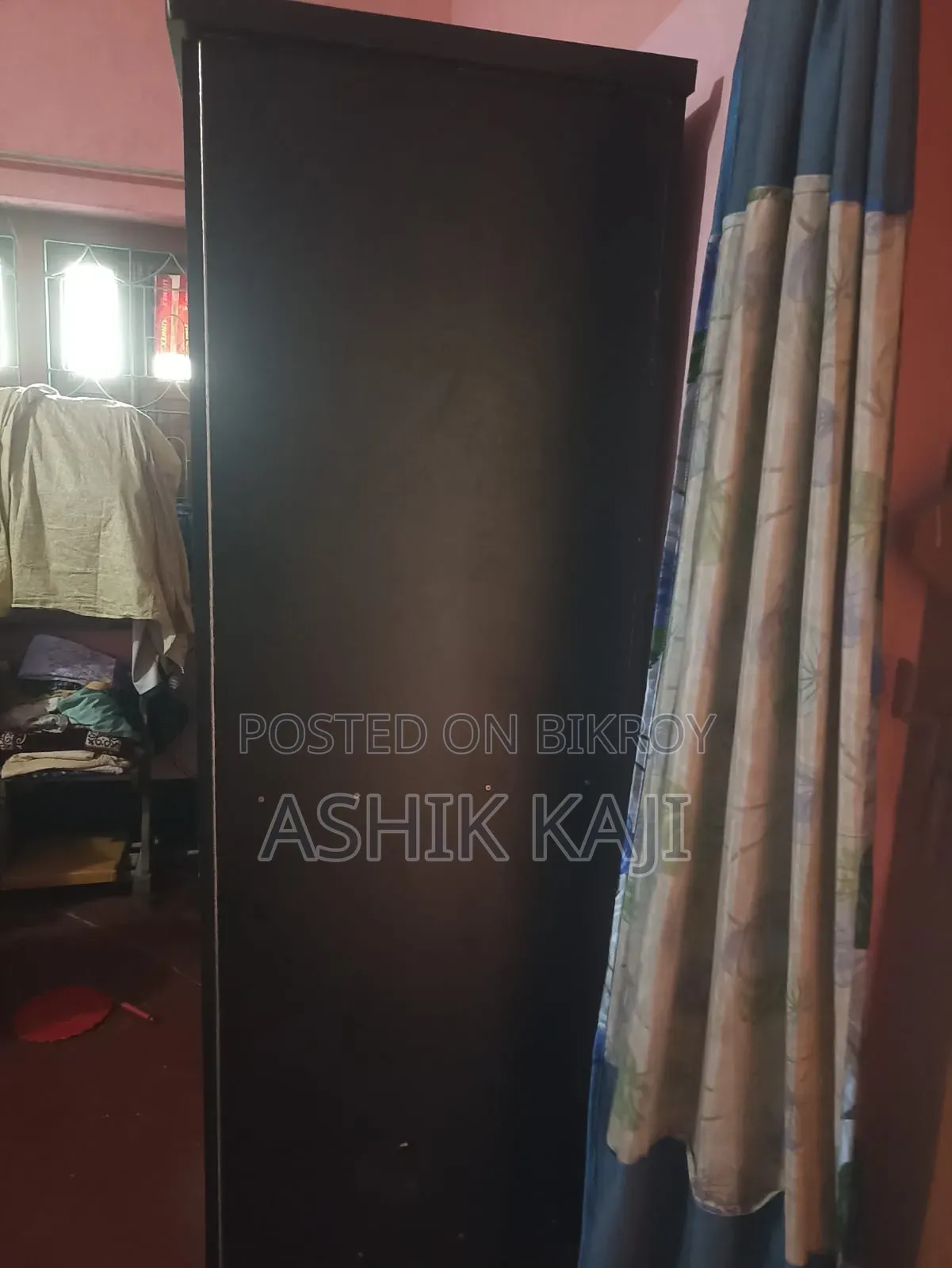 ৩ পাল্লার আলমারি