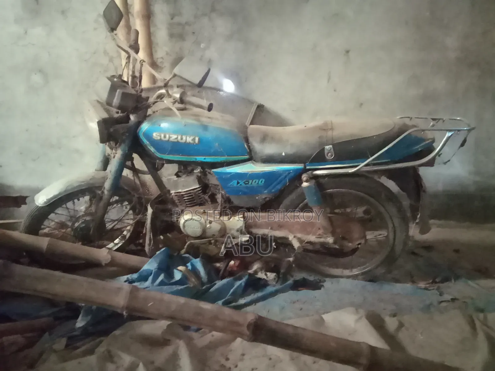 Suzuki 1995 Blue