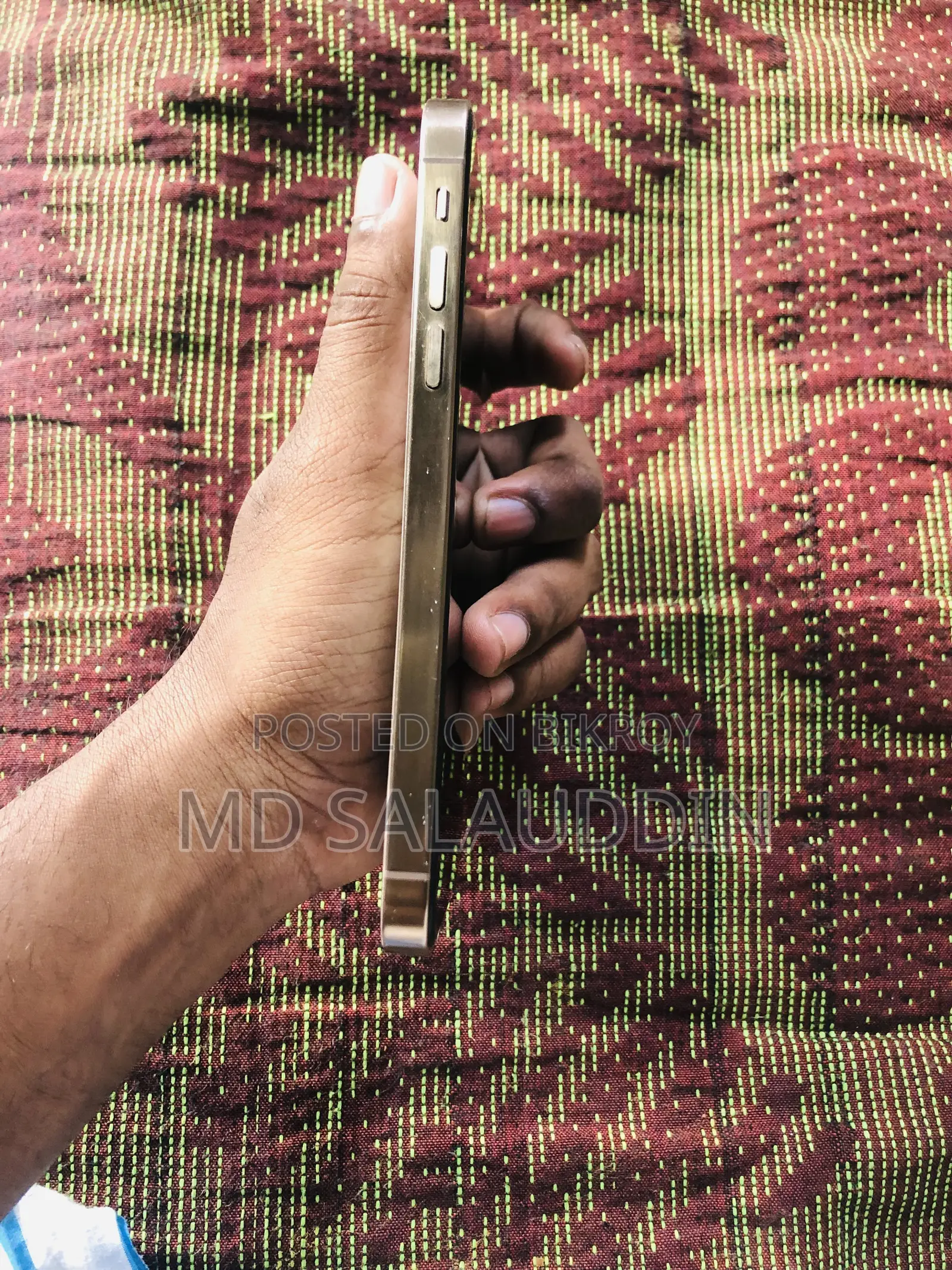 অ্যাপল আইফোন এক্সআর ৬৪ জিবি গোল্ড
