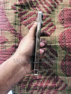অ্যাপল আইফোন এক্সআর ৬৪ জিবি গোল্ড