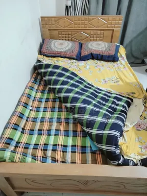 কাঠের খাট (সেমি ডাবল)