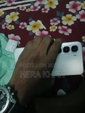 ইনফিনিক্স হট ৬০আই ২৫৬ জিবি সাদা